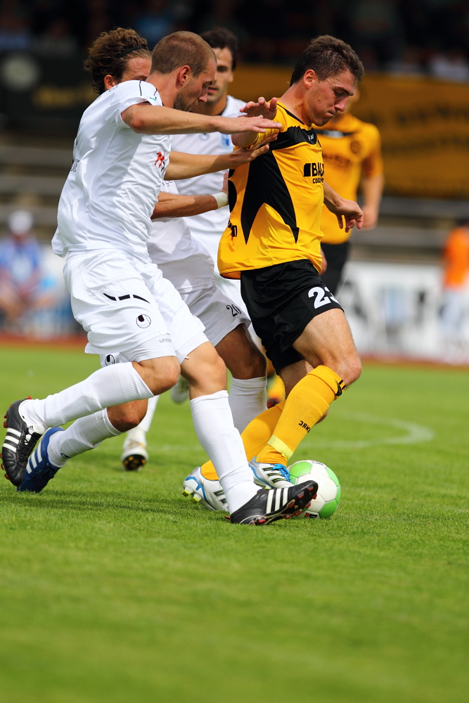 IMAGE: http://www.ogbamudu.de/web/media/potn/1DI40241.JPG