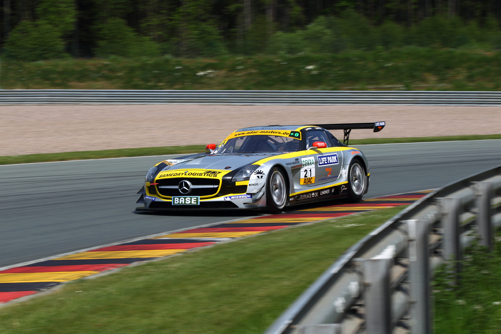 IMAGE: http://www.ogbamudu.de/web/media/potn/1DI40638.jpg