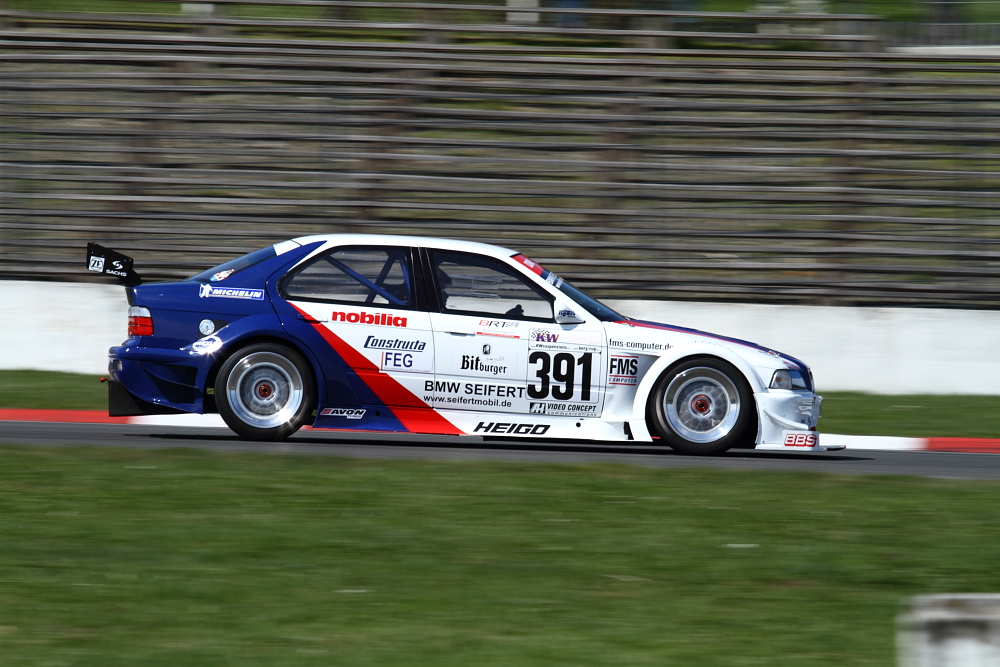 IMAGE: http://www.ogbamudu.de/web/media/potn/a1.JPG