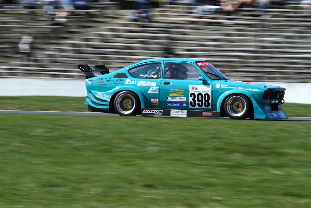 IMAGE: http://www.ogbamudu.de/web/media/potn/a2.JPG